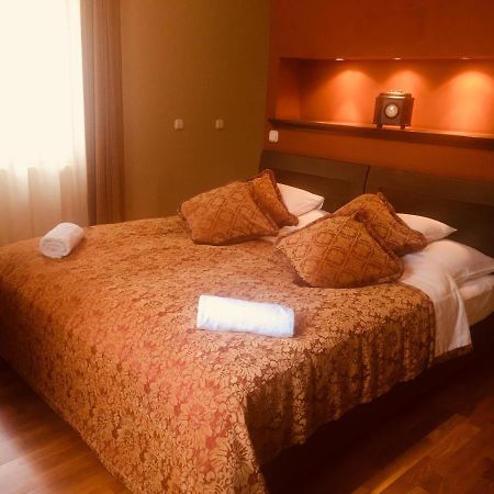 Hotel Haz Az Erdo Szelen Bánk Exterior foto